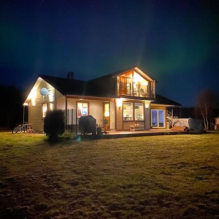 Cottage With Good Standard Next To Neiden River Bagian luar foto