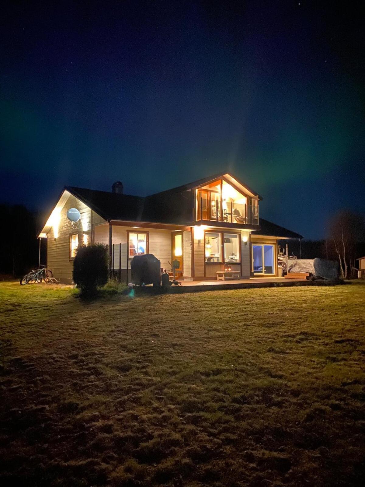 Cottage With Good Standard Next To Neiden River Bagian luar foto
